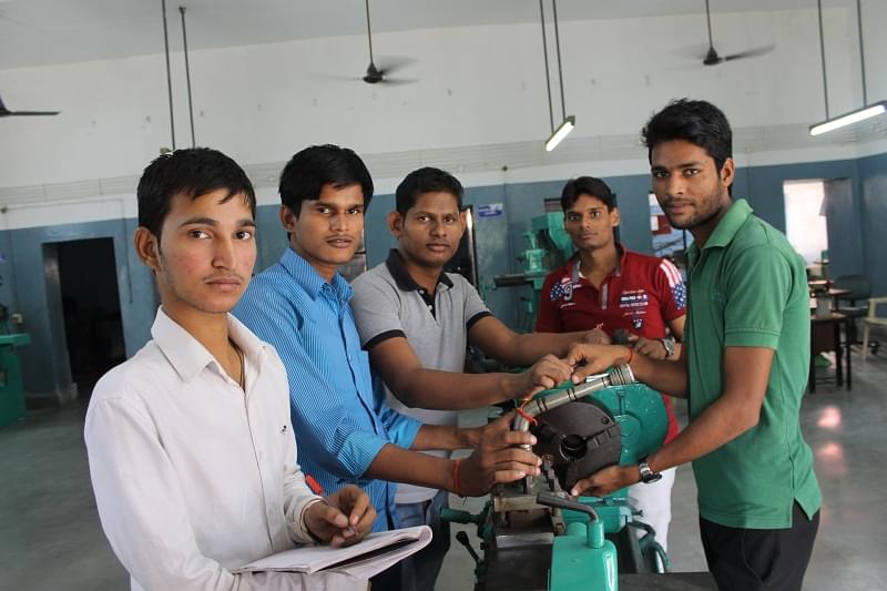 Vishveshwarya Group of Institutions Greater Noida Laboratory photo 6